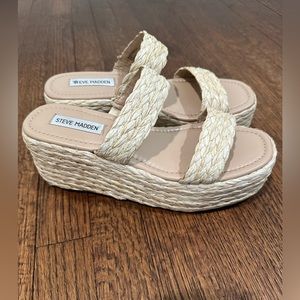 Steve madden platform sandals